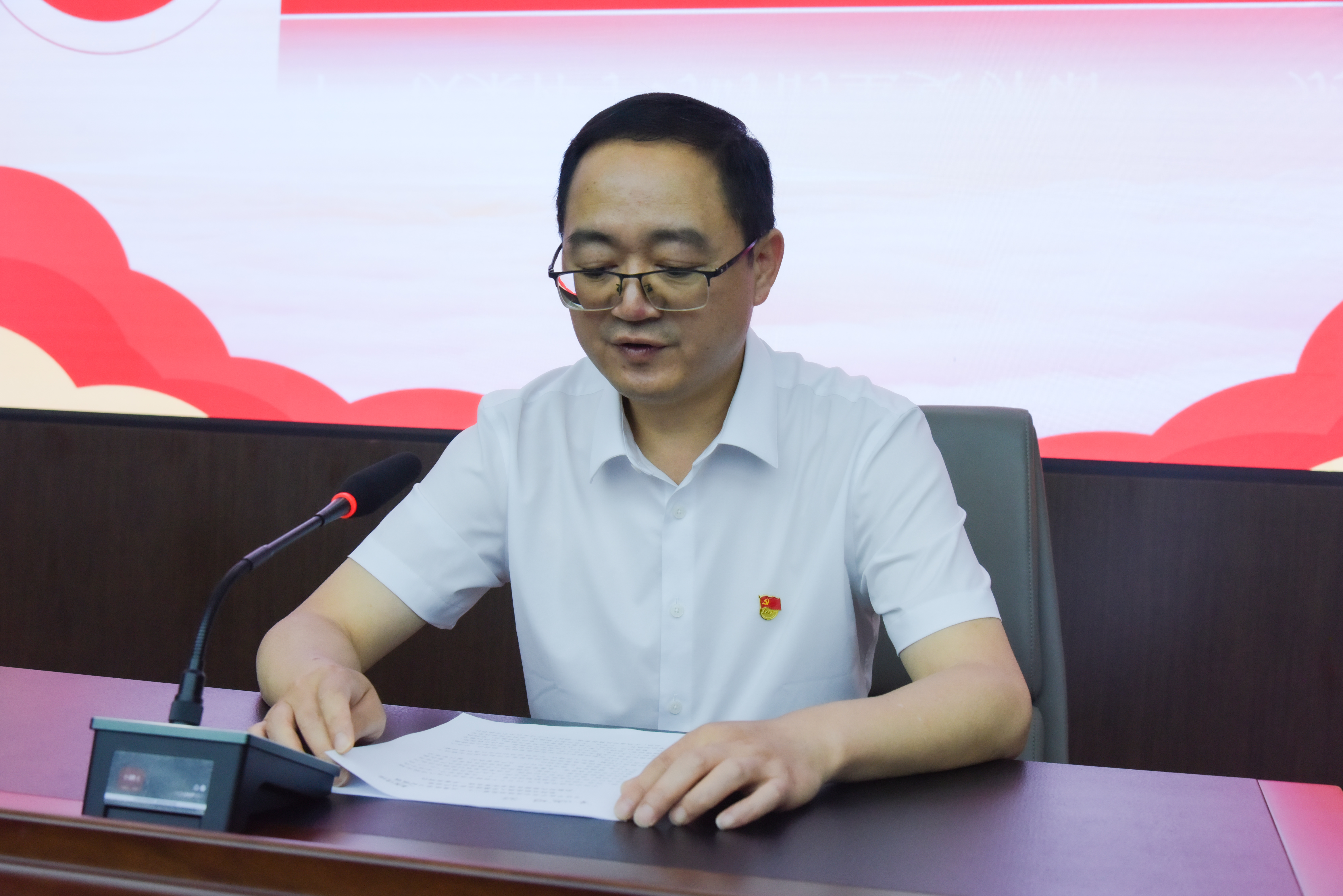 中铁1.jpg